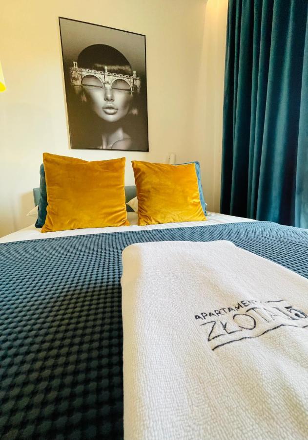 Apartamenty Zlota 15-Lotnicza Street Келце Екстериор снимка