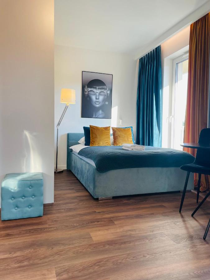 Apartamenty Zlota 15-Lotnicza Street Келце Екстериор снимка